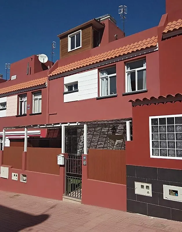 Kiki Vivienda Bed & Breakfast 산이시드로
